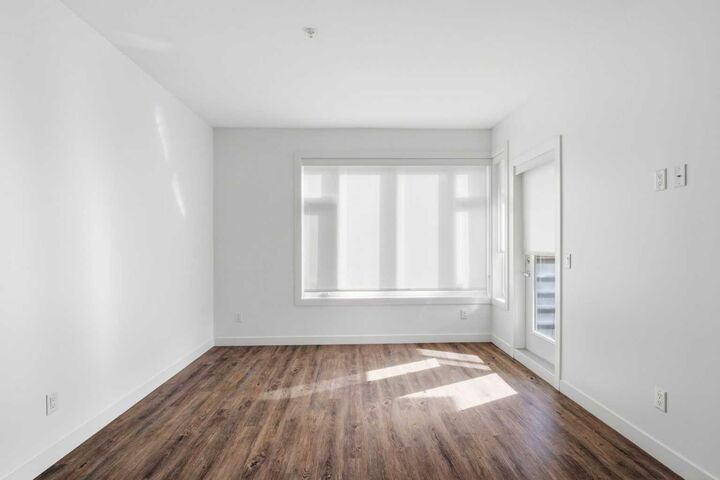 Property Photo:  1720 10 Street SW 209  AB T2T 3E8 