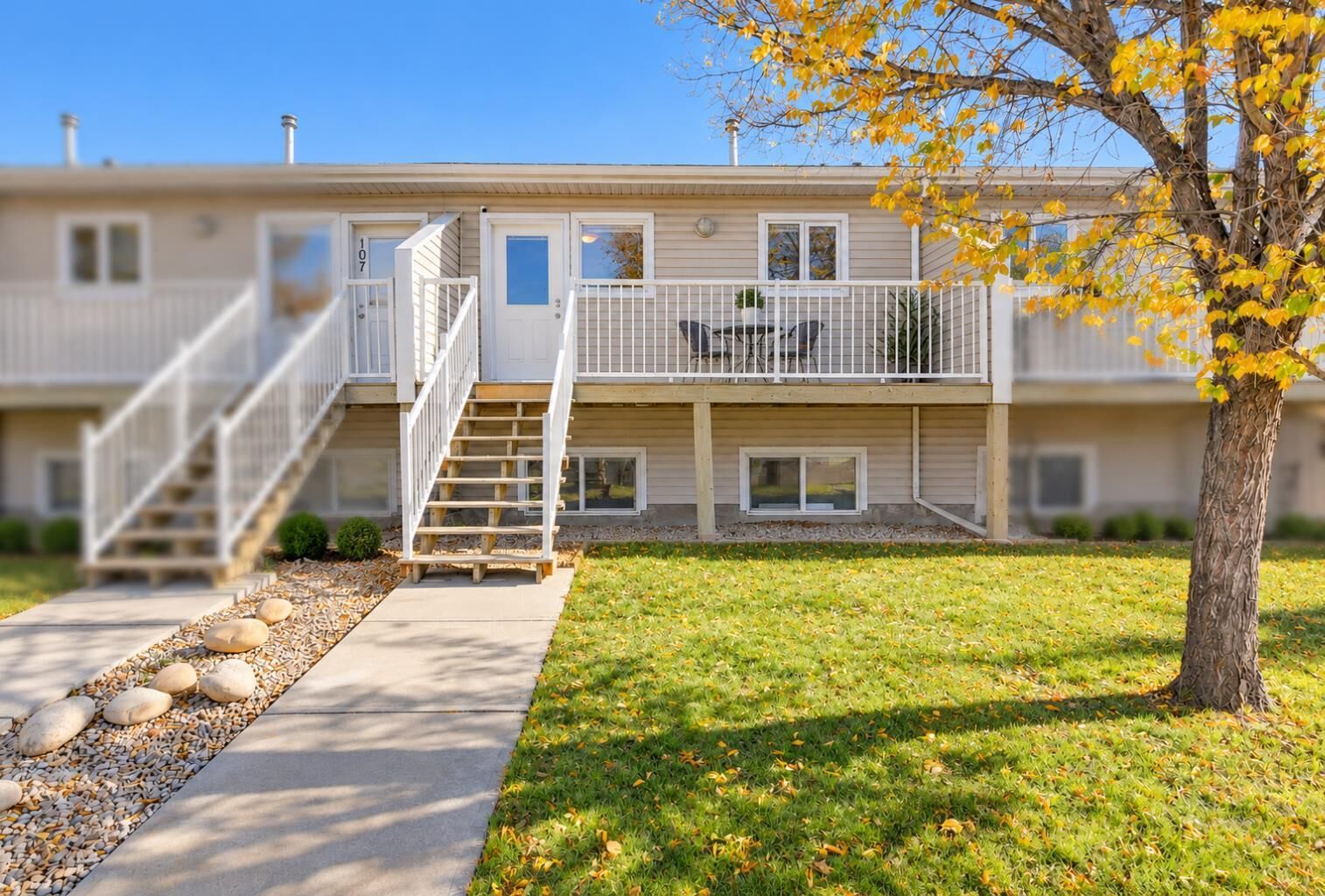 Property Photo:  9105 91 Street 109  AB T8X 0E6 