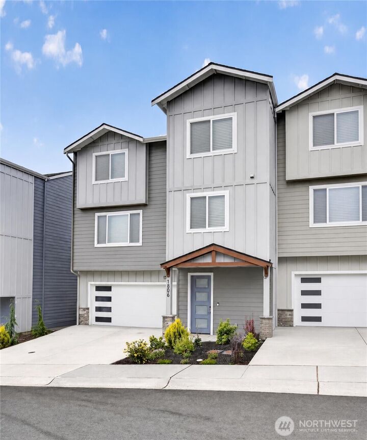 Property Photo: 1806 25th Street WA 98290