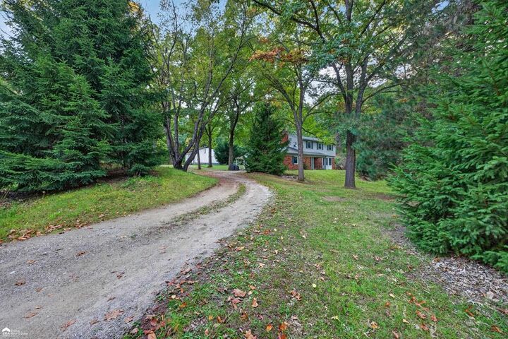 Property Photo:  132 High Banks Trail  MI 48462 