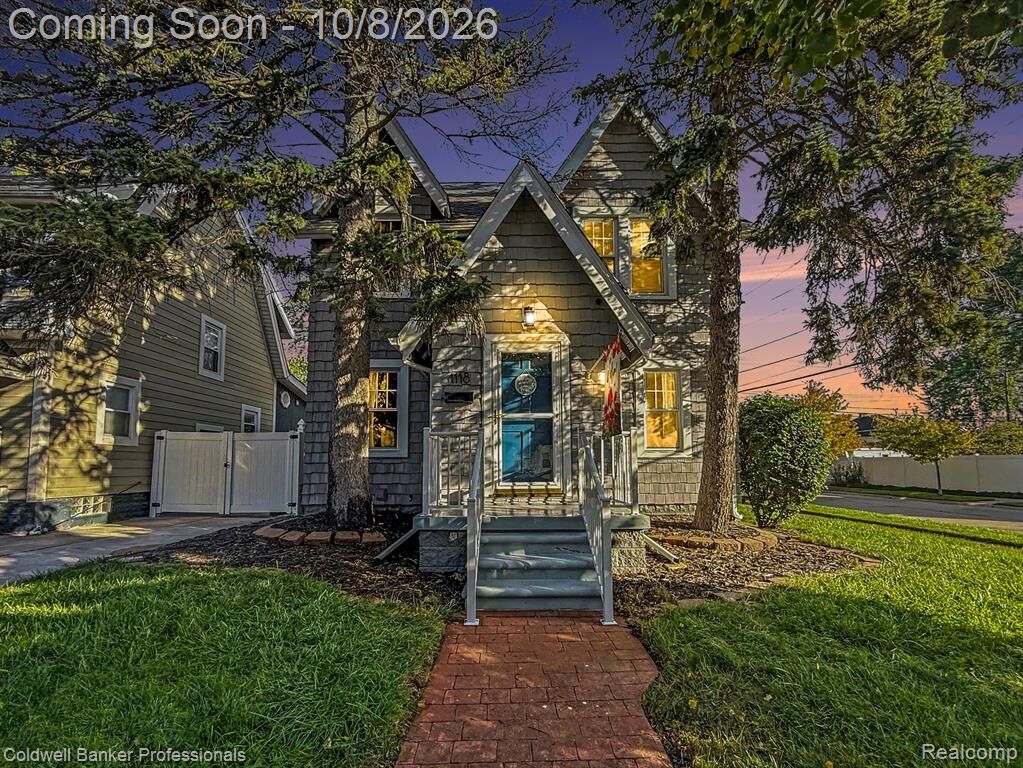 Property Photo: 1118 Oxford Road MI 48072