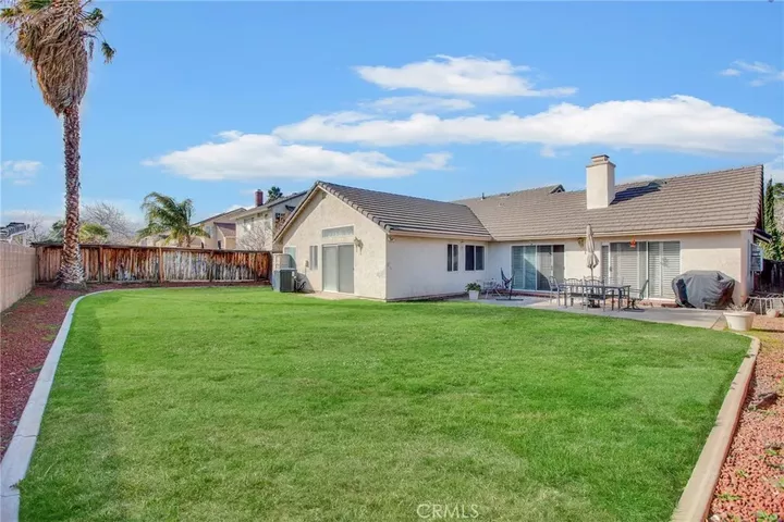Property Photo:  39458 Chantilly Lane  CA 93551 