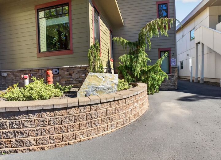 Property Photo: 2 E Sumner Ave 2 WA 99202
