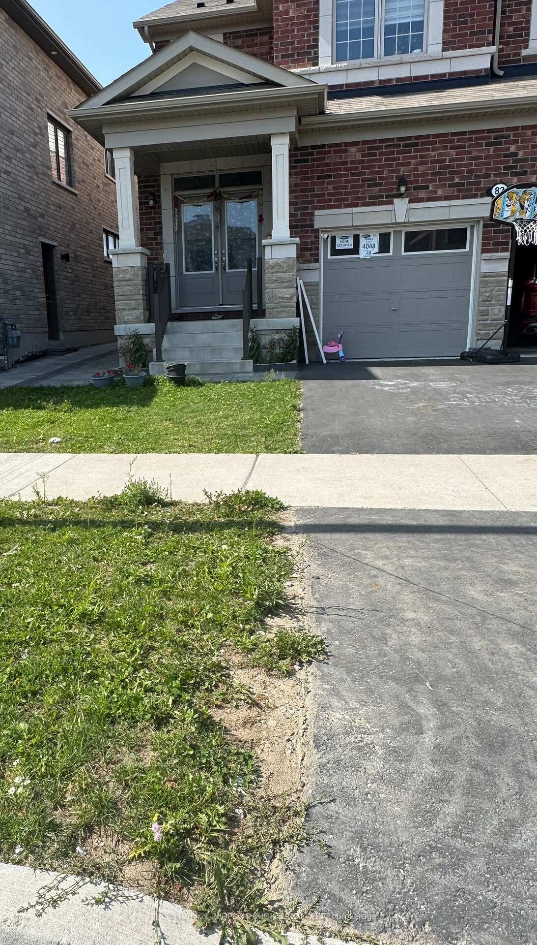 Property Photo:  83 Barkerville Drive Bsmt  ON L1P 0L8 