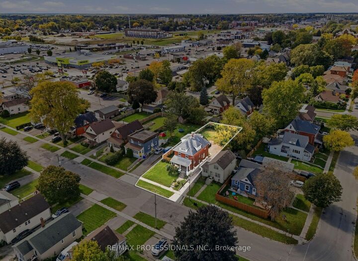 Property Photo:  26 Arthur Avenue  ON N5P 3L2 
