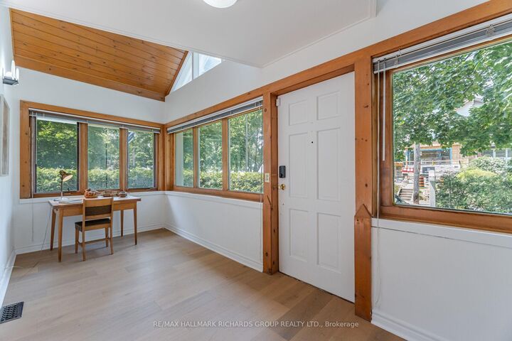 Property Photo:  17 Maclean Avenue  ON M4E 2Z8 