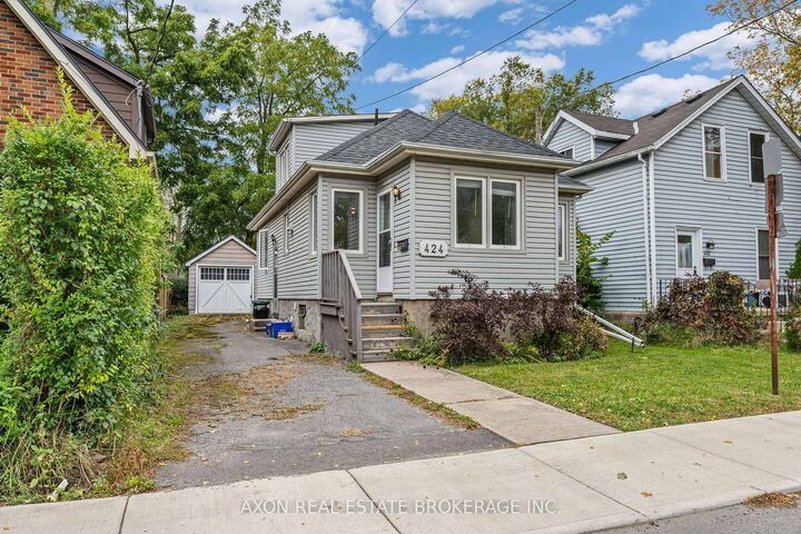 Property Photo: 424 Victoria Street ON K7L 3Z5
