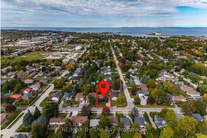 Property Photo:  439 Fifth Street  ON L9Y 1Y4 