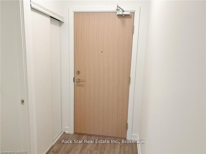 Property Photo:  1195 The Queensway N/A 418  ON M8Z 0H1 