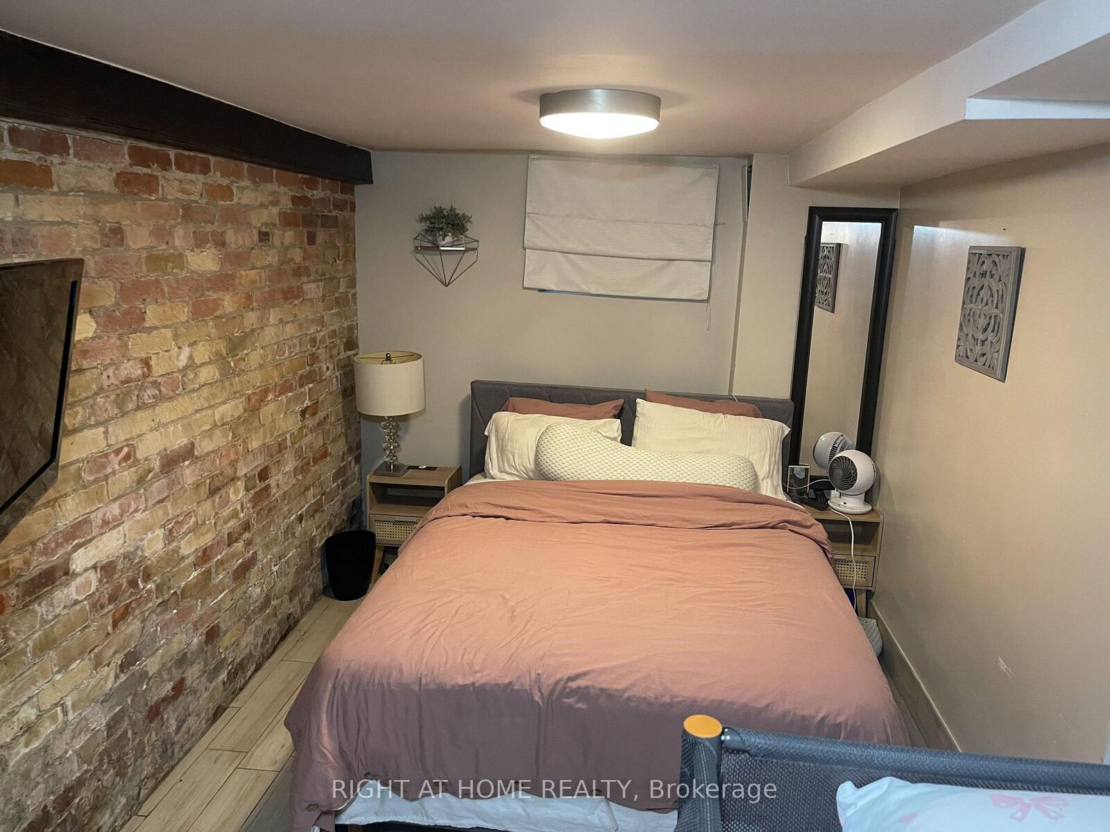 Property Photo:  109 Lippincott Street Lower Level  ON M5S 2P2 