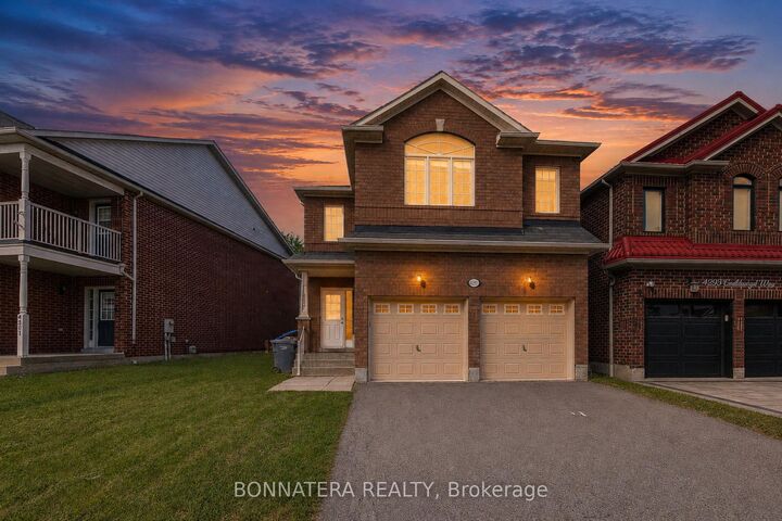 Property Photo:  4297 Guildwood Way  ON L5R 0A7 