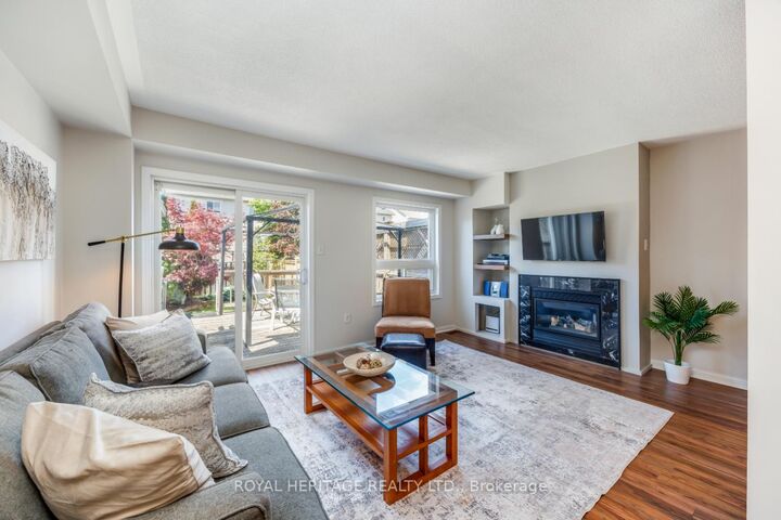 Property Photo:  41 Toscana Drive  ON L1R 2Z4 