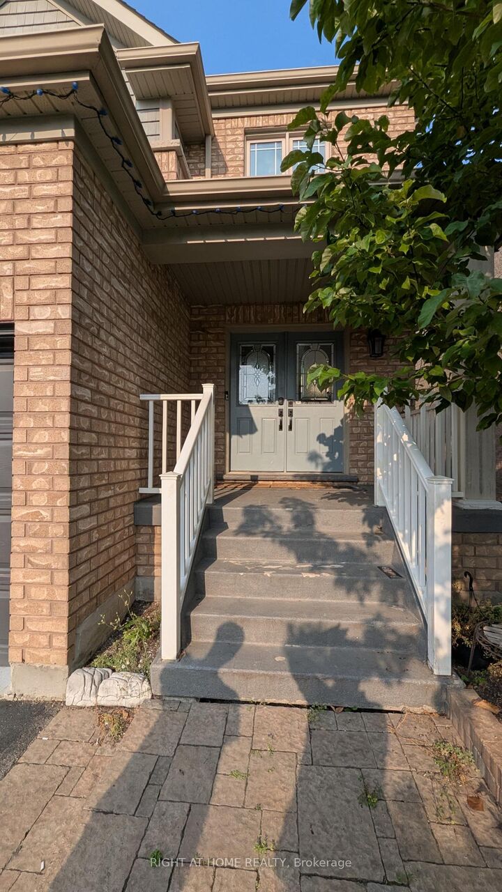 Property Photo:  5 Faris Street Main &Amp Upper  ON L3Z 0C6 