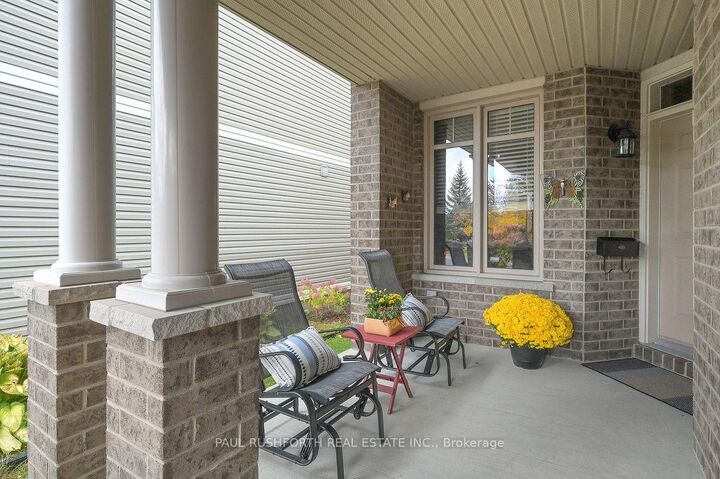 Property Photo:  422 Claridge Drive  ON K2J 4Z6 