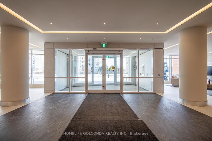 Property Photo:  30 Upper Mall Way 2507  ON L4J 0L7 