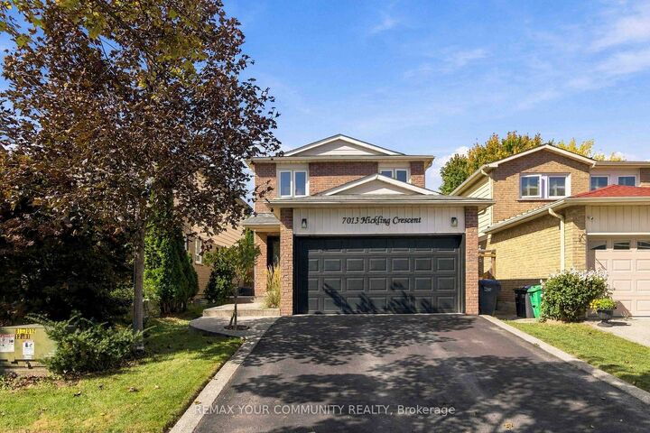 Property Photo:  7013 Hickling Crescent  ON L5N 5A6 