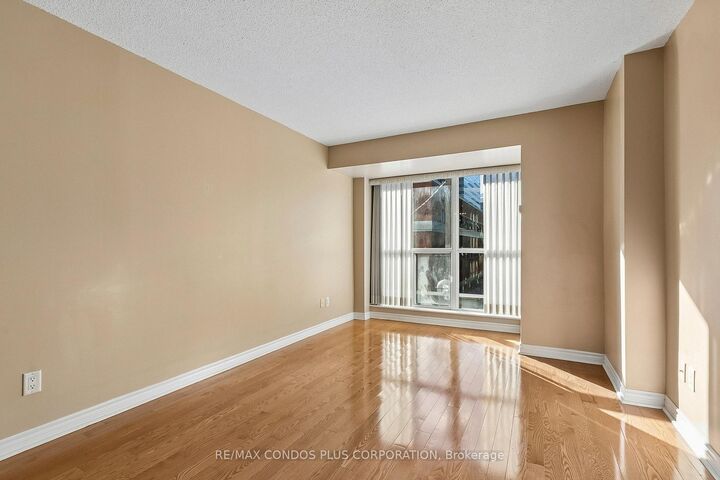 Property Photo:  250 Wellington Street W 240  ON M5V 3P6 