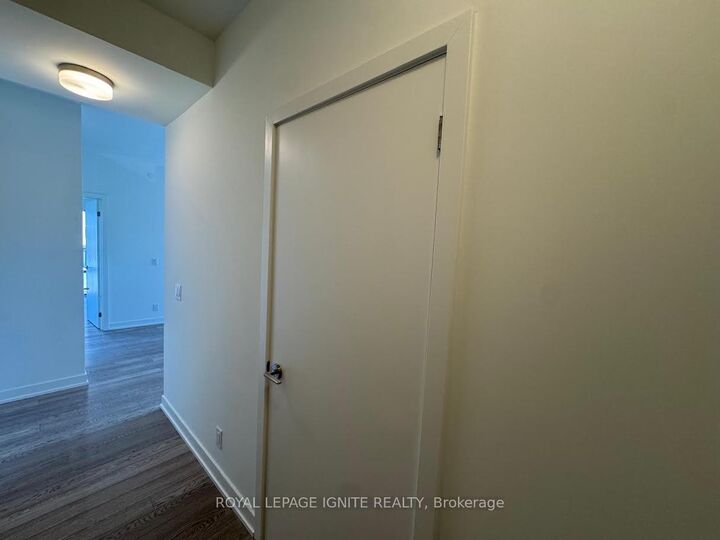 Property Photo:  51 Clarington Boulevard 206  ON L1C 7J8 