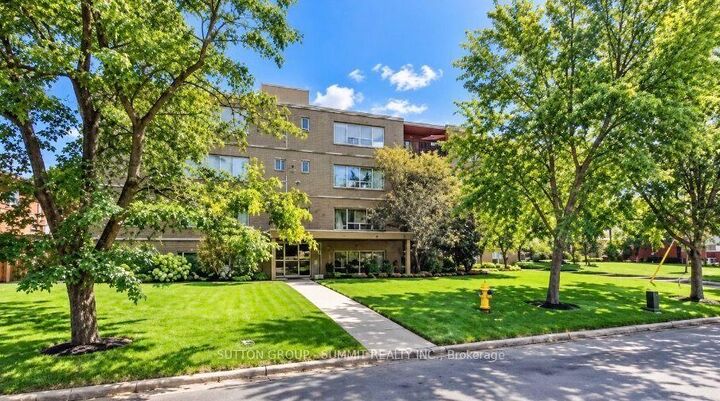 Property Photo:  101 Brookhaven Drive 305  ON M6M 4P1 