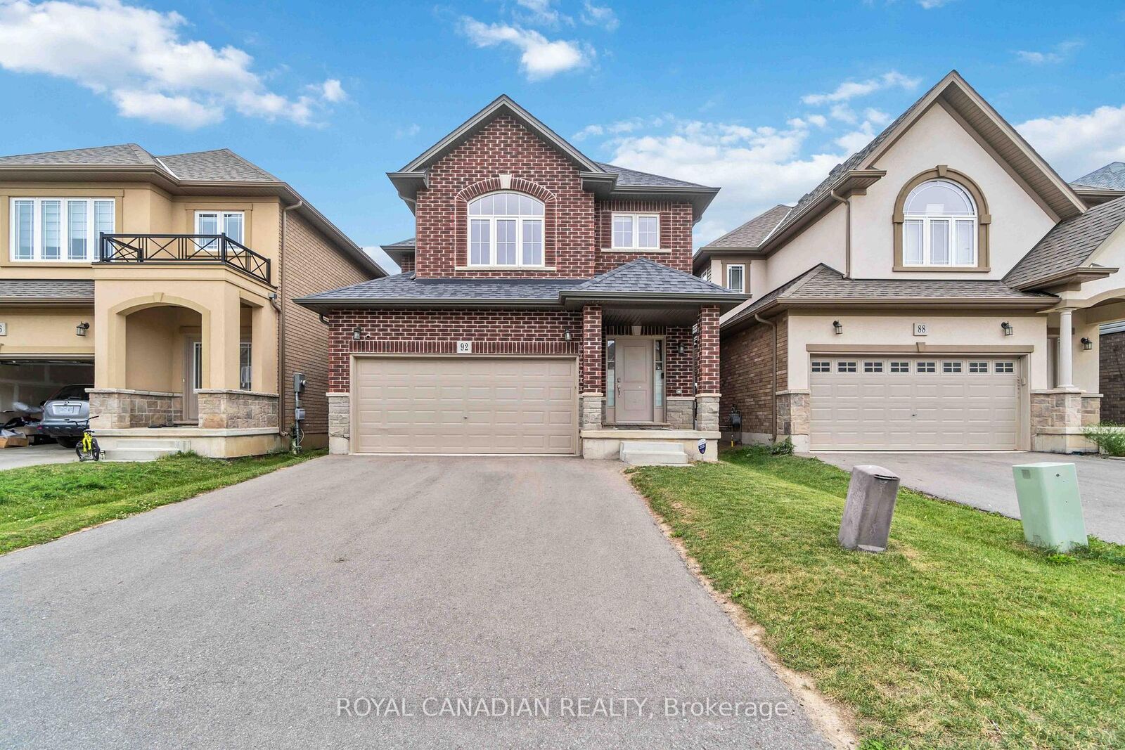 Property Photo: 92 Bethune Avenue ON L0R 1P0