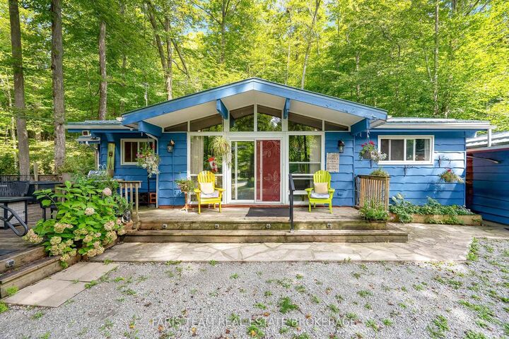 Property Photo:  103 Silver Birch Drive  ON L9M 0M6 