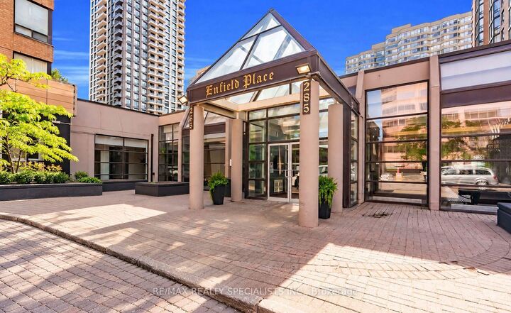 Property Photo:  285 Enfield Place 2202  ON L5B 3Y6 