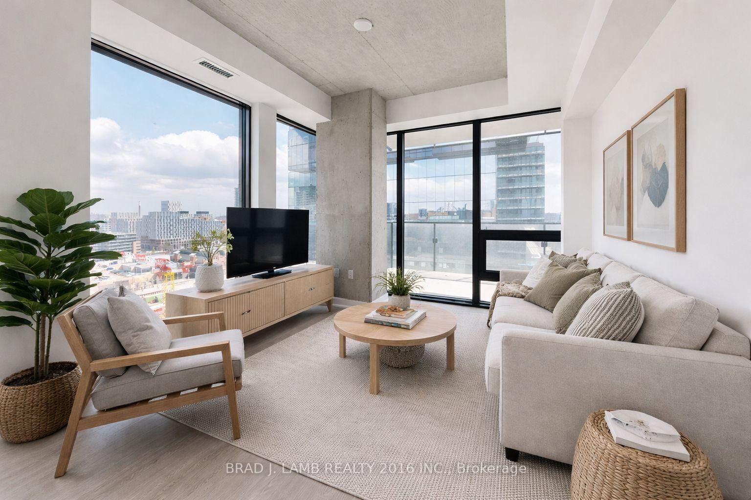 Property Photo:  284 King Street E 1302  ON M5A 1K4 