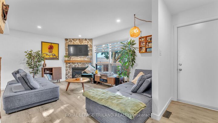 Property Photo:  595 Third Street 16  ON N5V 4A1 