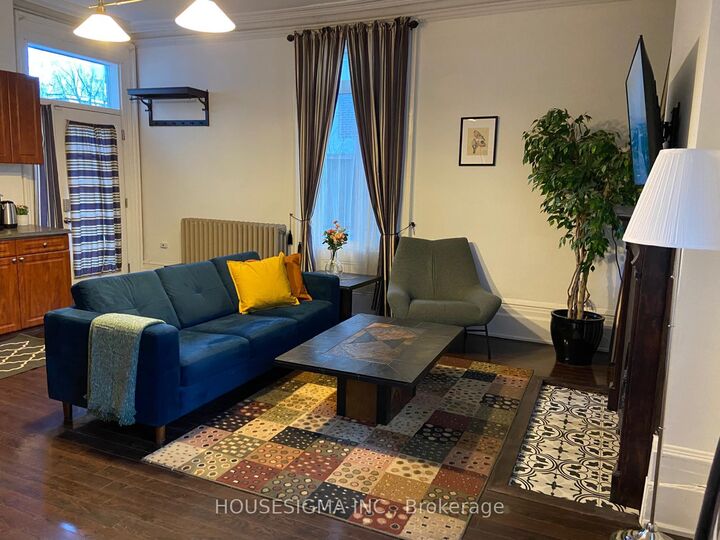 Property Photo:  104 Pembroke Street Main #1  ON M5A 2N8 