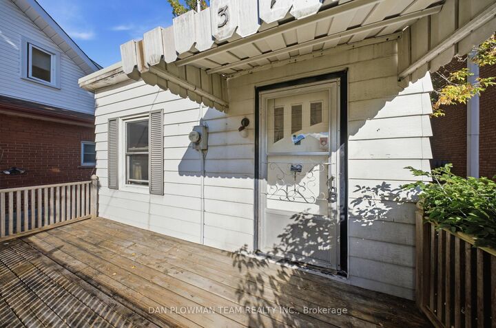 Property Photo:  372 Pine Avenue  ON L1J 2H8 