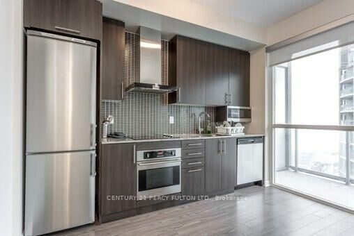 Property Photo:  352 Front Street W 2105  ON M5V 1B5 
