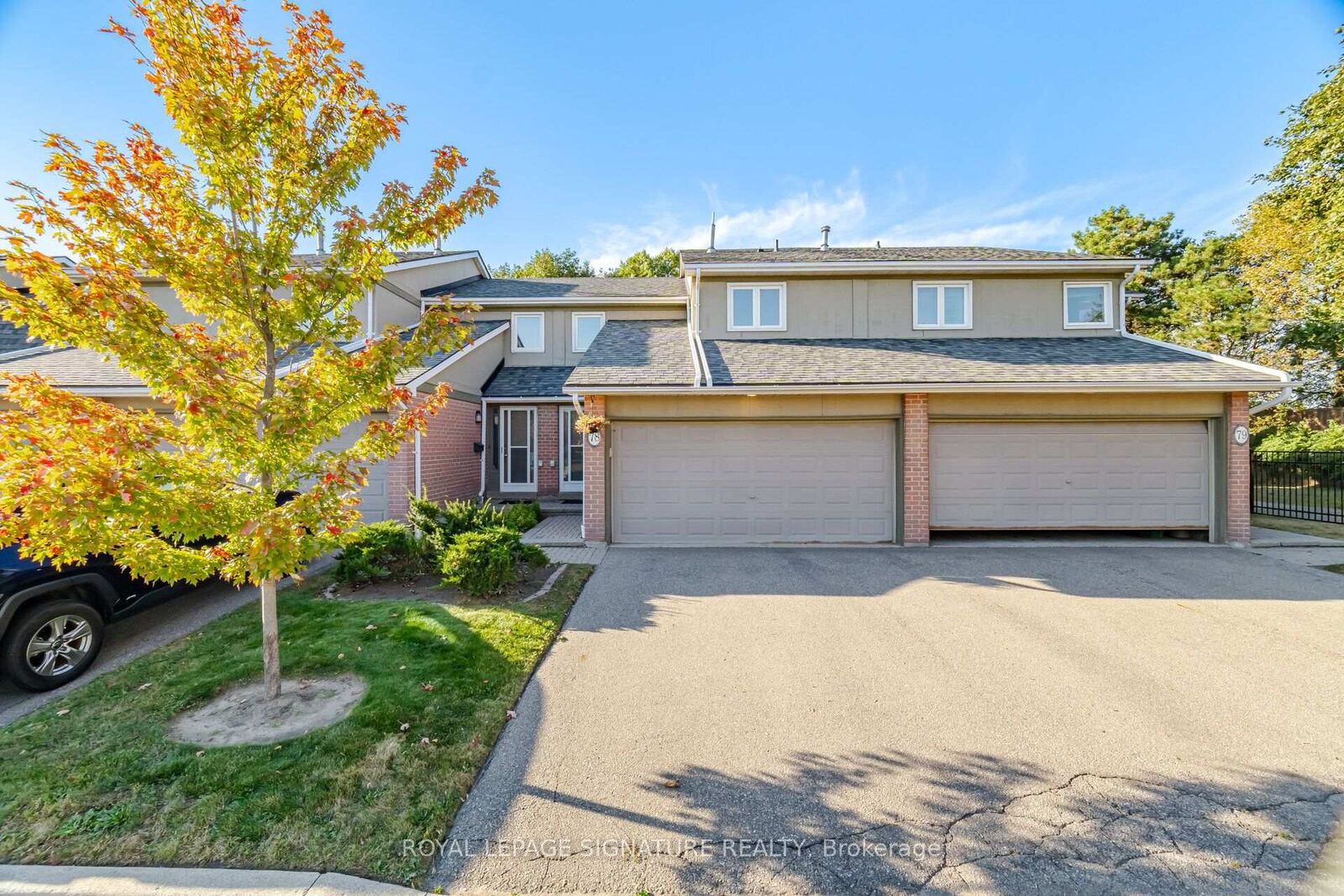 Property Photo:  3079 Fifth Line W 78  ON L5L 3T1 