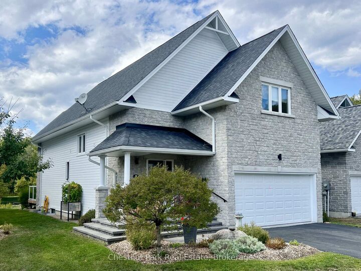 Property Photo:  8 William James Court 28  ON K0M 1S0 
