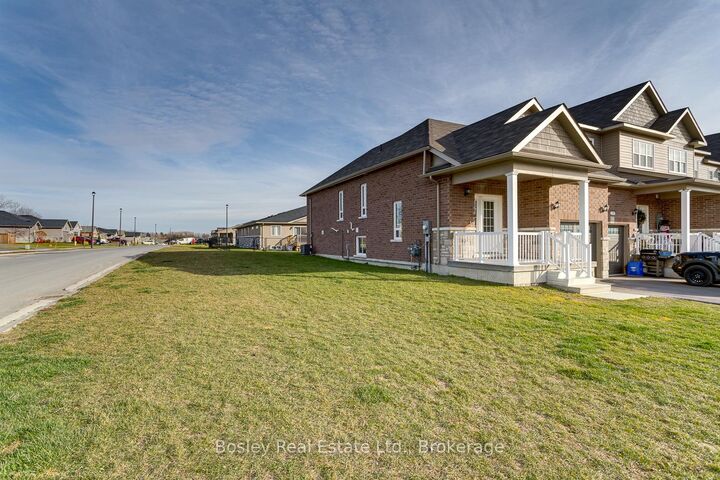 Property Photo:  11 Tolman Street  ON K0K 1H0 