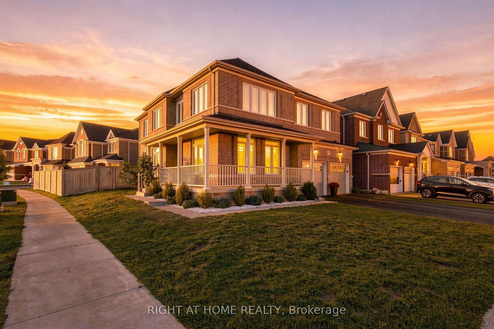 Property Photo:  218 Blue Dasher Boulevard  ON L3Z 4J1 