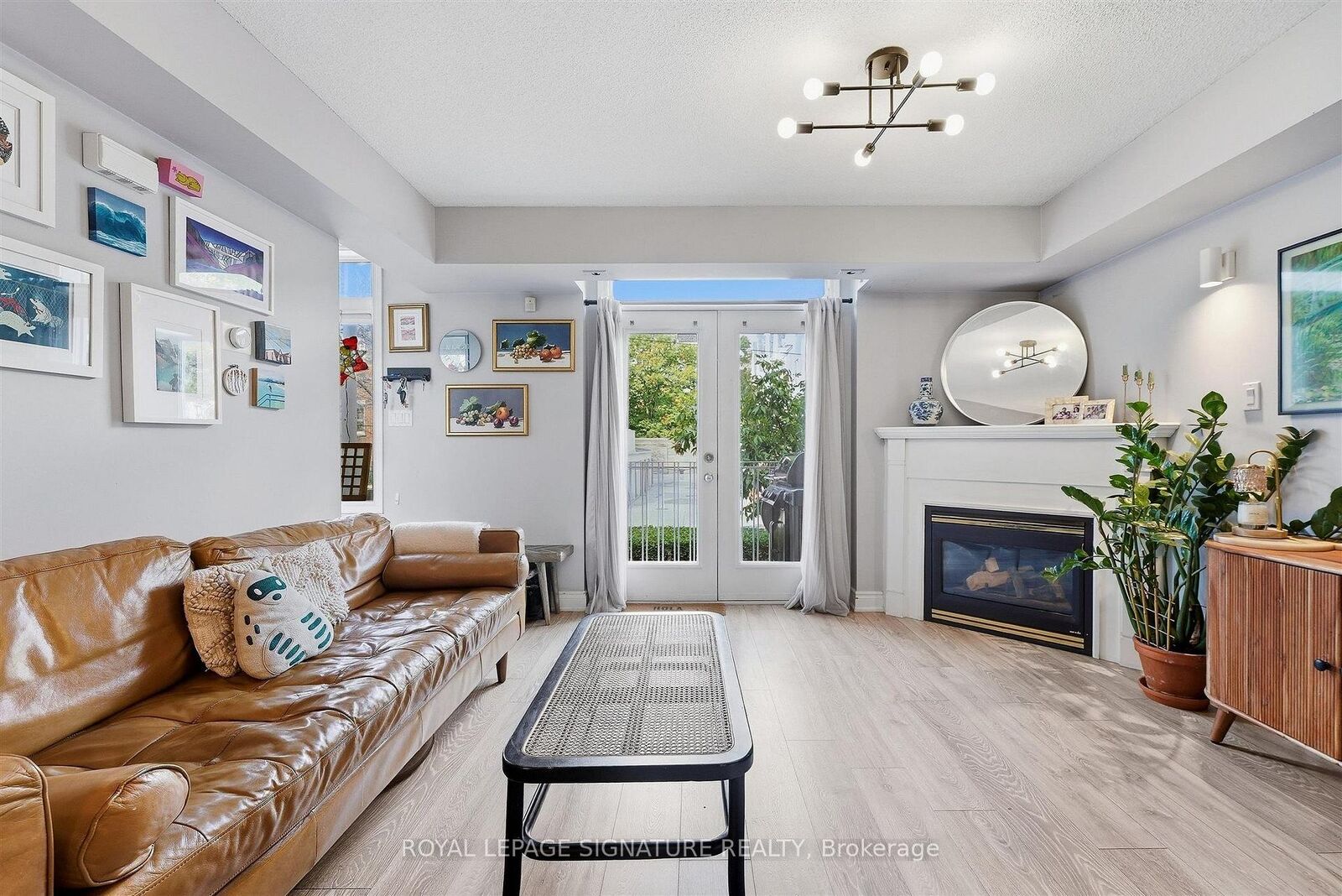 Property Photo:  25 Sudbury Street 2503  ON M6J 3W6 