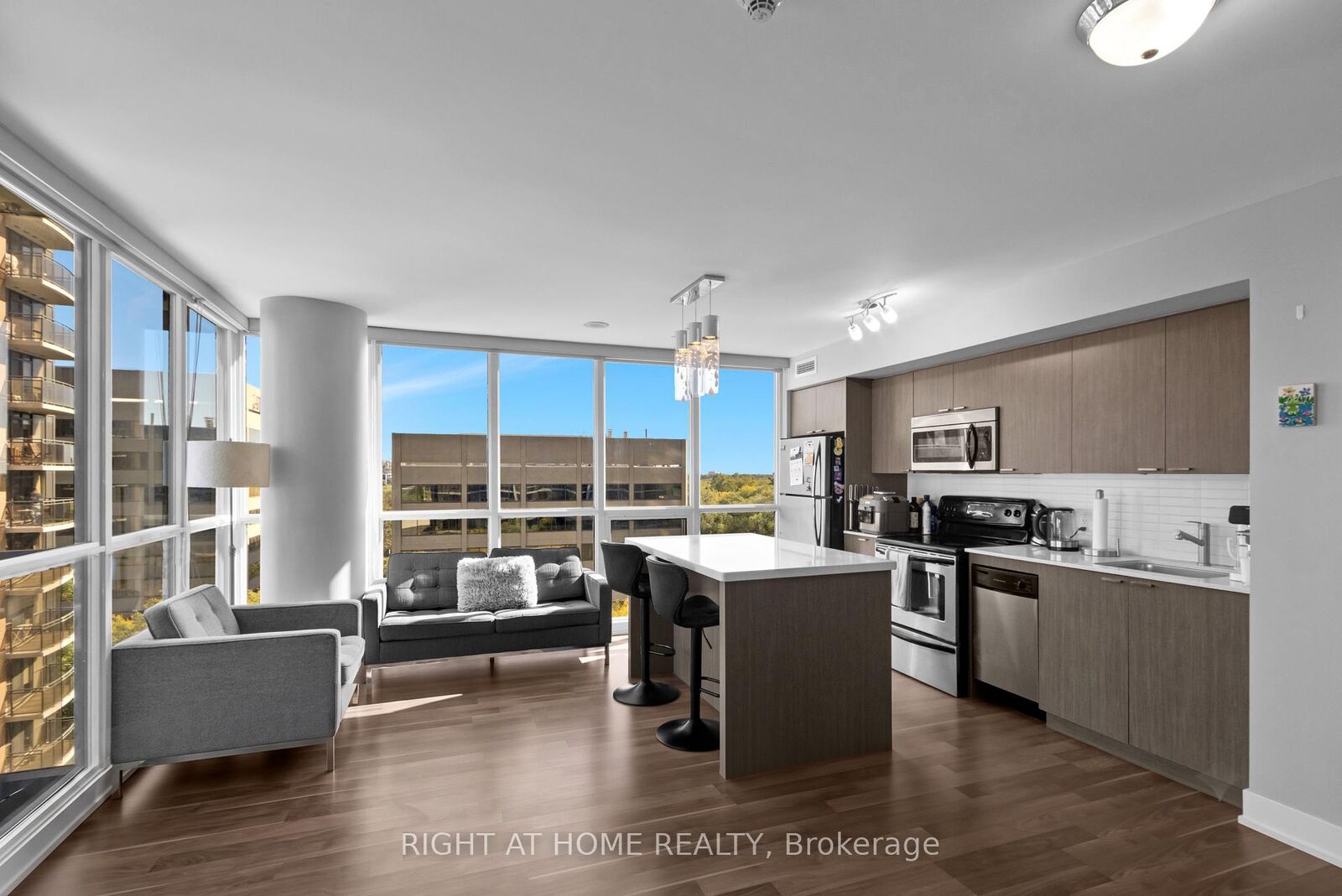 Property Photo:  23 Sheppard Avenue E 904  ON M2N 0C8 