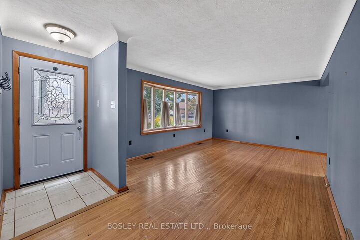Property Photo:  4452 Dorchester Road  ON L2E 6N4 