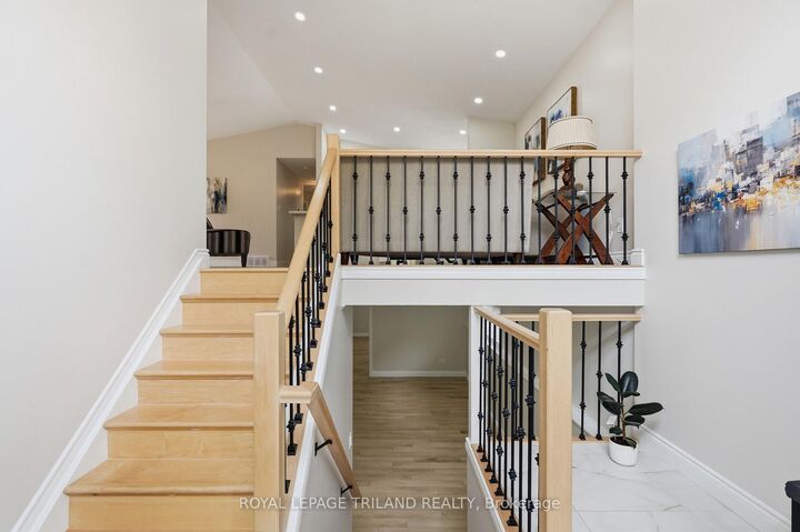 Property Photo:  74 Kennedy Place  ON N5V 4W1 