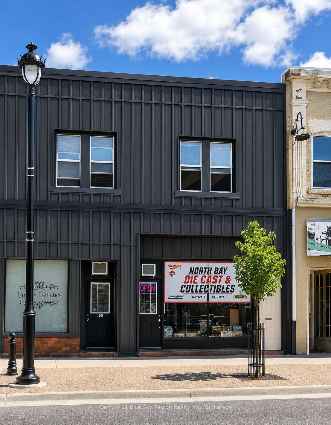 Property Photo: 160-164 Main Street E ON P1B 1A8