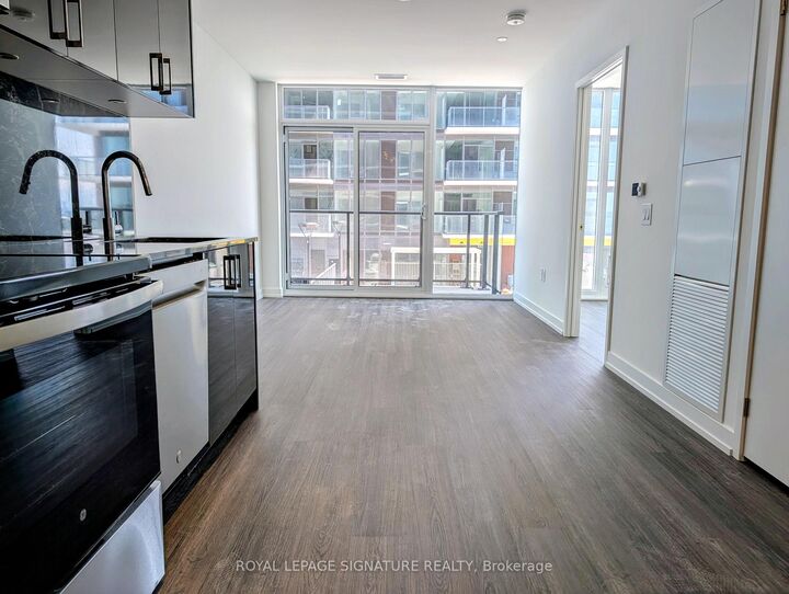 Property Photo:  4010 Eglinton Avenue W 807  ON M9A 4M2 