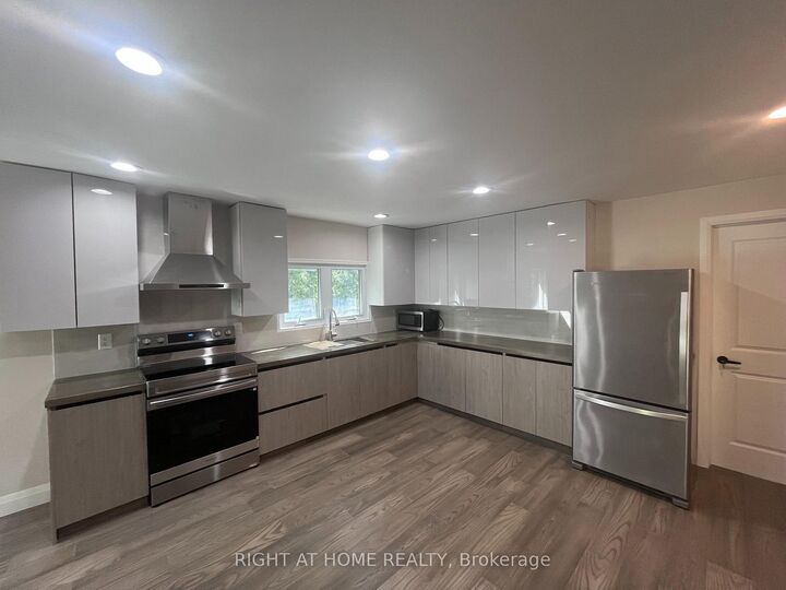 Property Photo:  379 The Queensway South N/A  ON L4P 2C4 