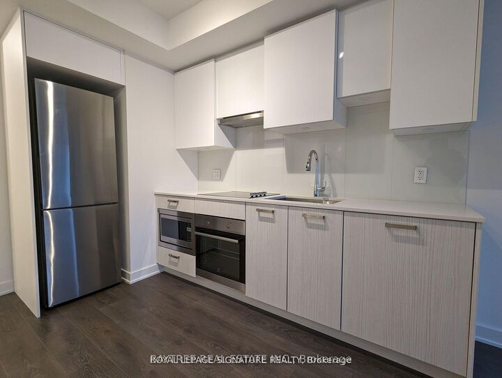Property Photo: 195 Redpath Avenue 3011 ON M4P 0E4