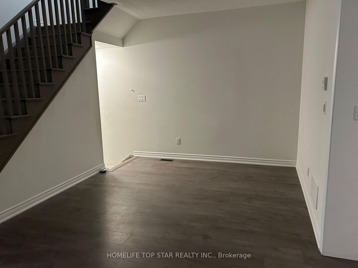 Property Photo:  290 Okanagan Path  ON L1H 0A7 