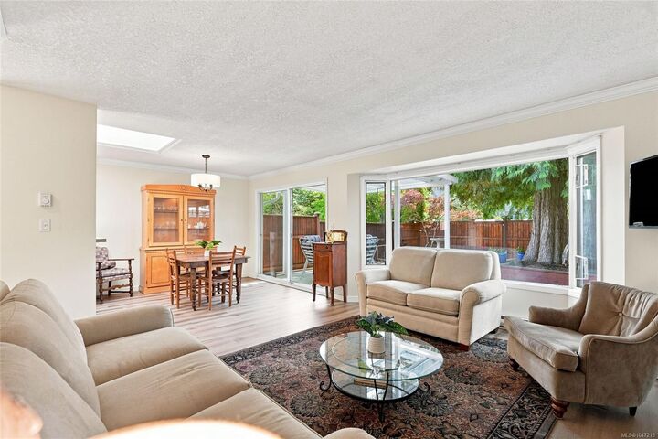 Property Photo:  144 Fourth Ave E #7  BC V9K 1N6 