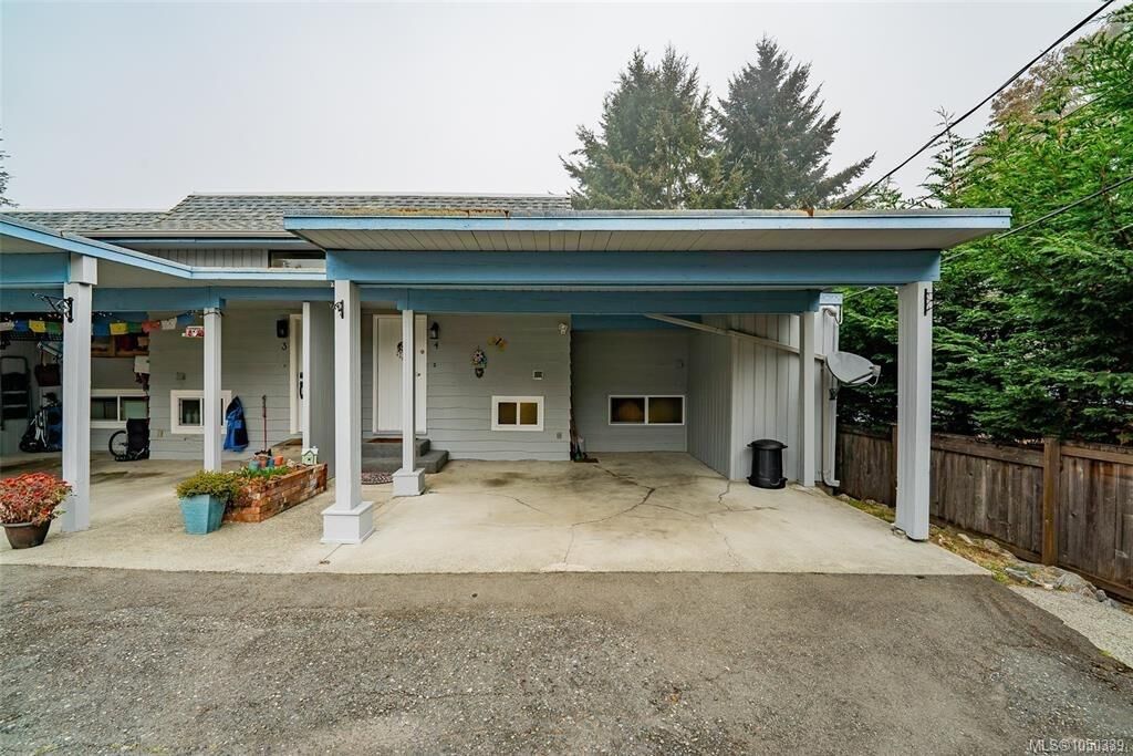 Property Photo: 1225 Centre Rd #4 BC V9K 2G8