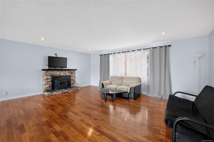 Property Photo:  106 Emery Way  BC V9R 2A8 