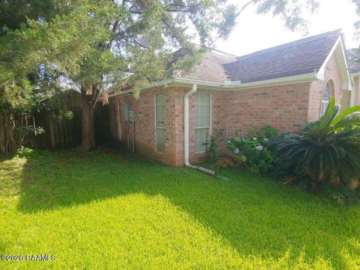 Property Photo: 106 Rue Colombe LA 70520