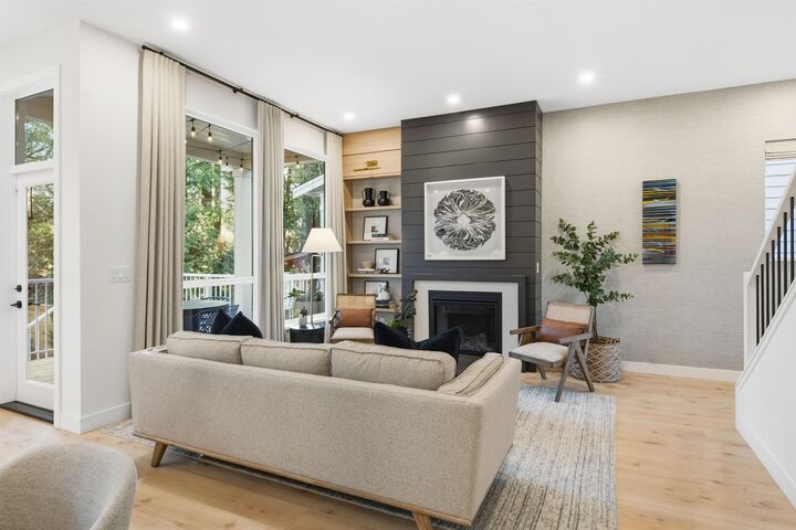 Property Photo:  34700 Somerset Avenue  BC V2S 7H8 