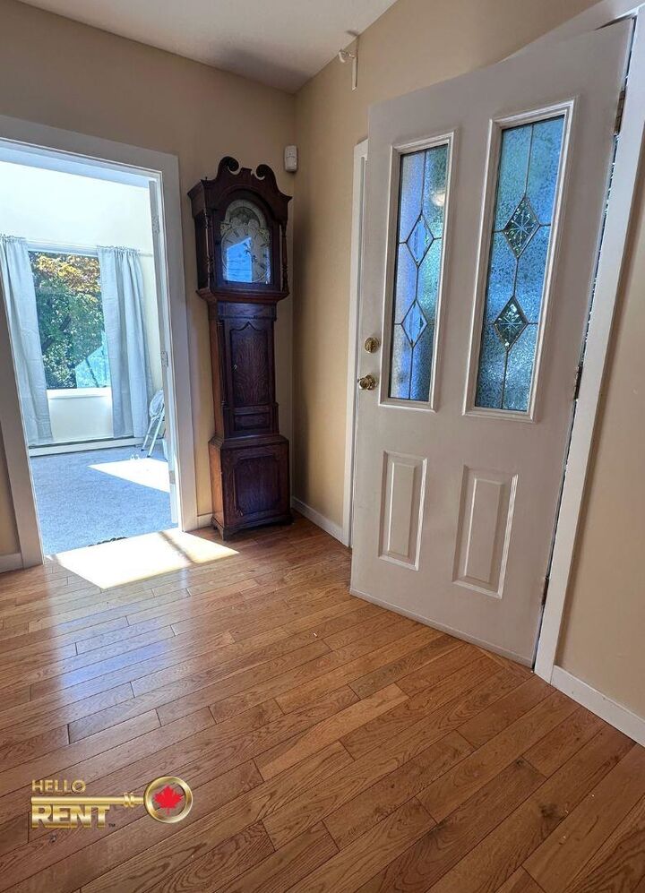 Property Photo:  620 Mahon Avenue  BC V7M 2R9 